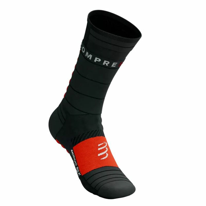 Chaussettes de sport Compressport Pro Racing rouge noir