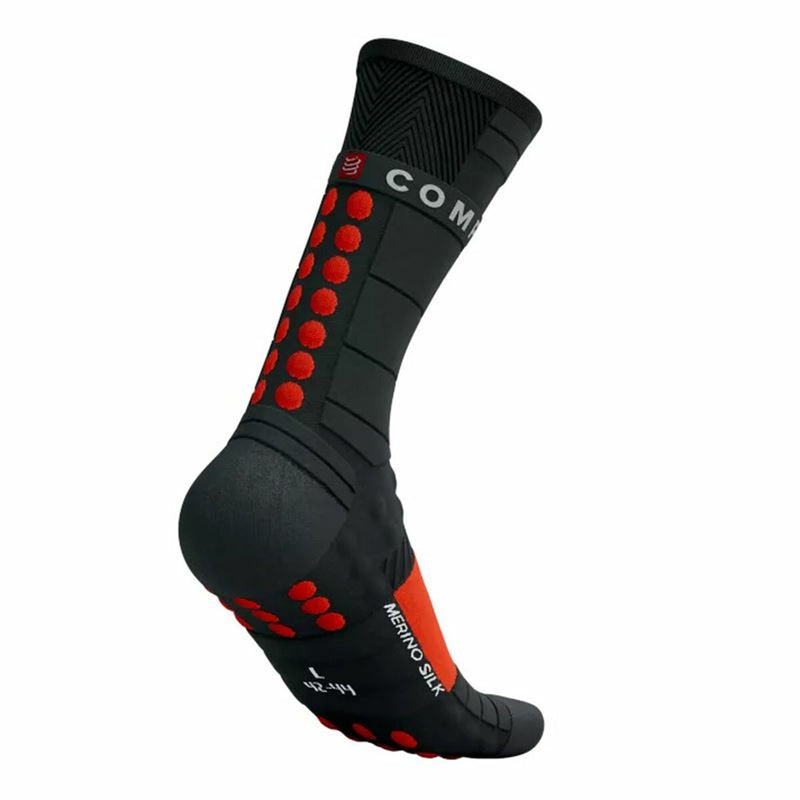 Chaussettes de sport Compressport Pro Racing rouge noir